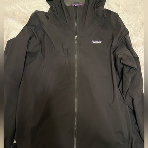 PATAGONIA MENS LIGHT RAIN COAT LARGE BLACK